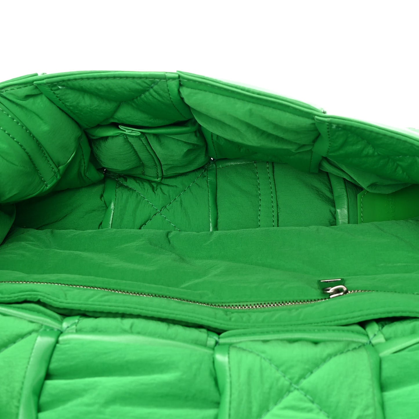Paper Calfskin Intrecciato Padded Medium Cassette Parakeet