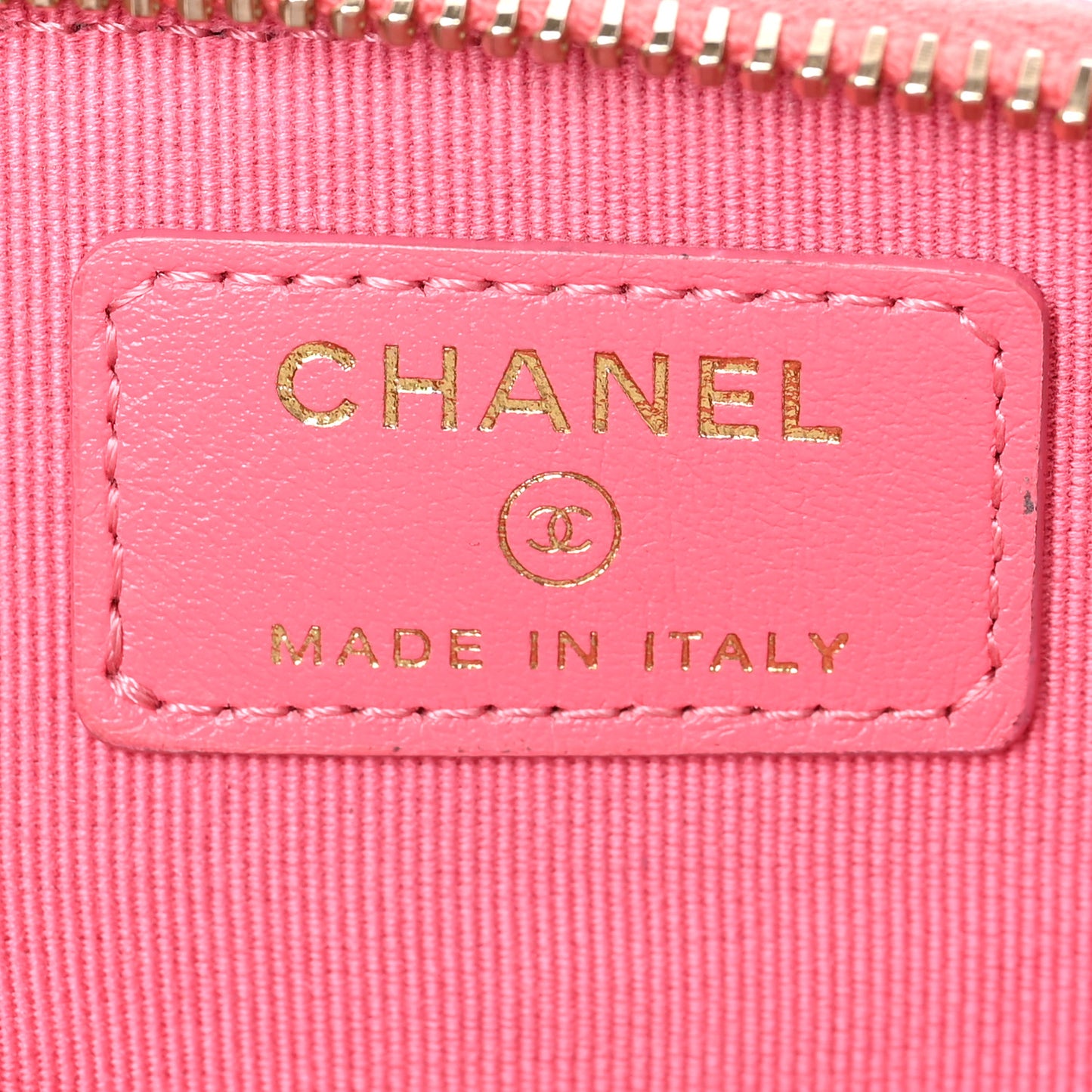Caviar Quilted Zip Card Holder Wallet Pink
