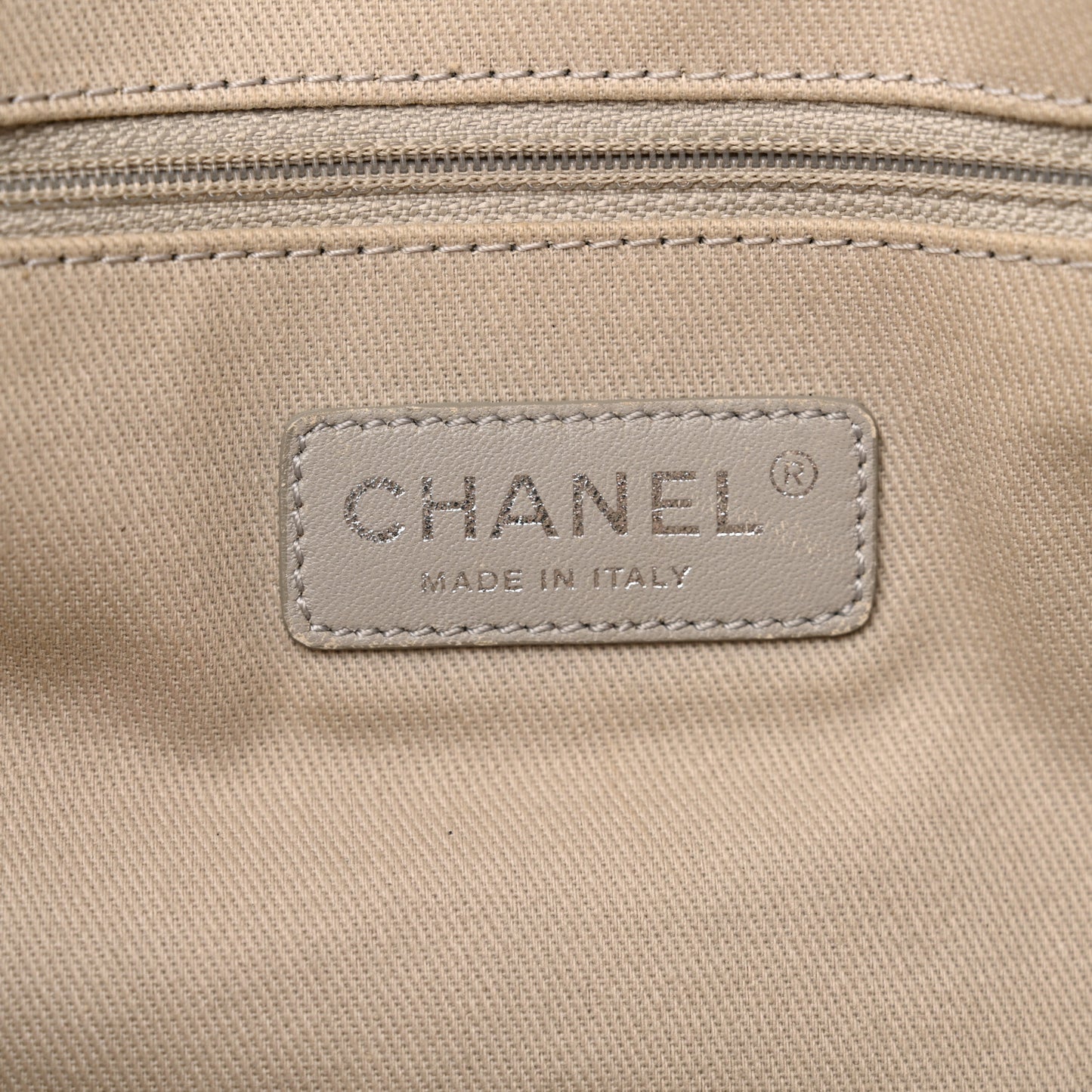 Glazed Calfskin Medium Deauville Tote Black
