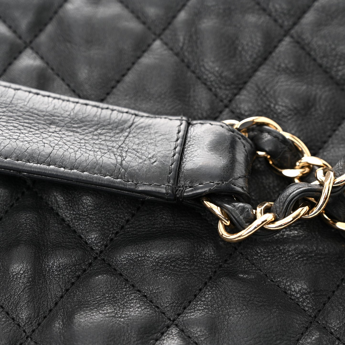 Calfskin Quilted Large Chain Me Hobo Black