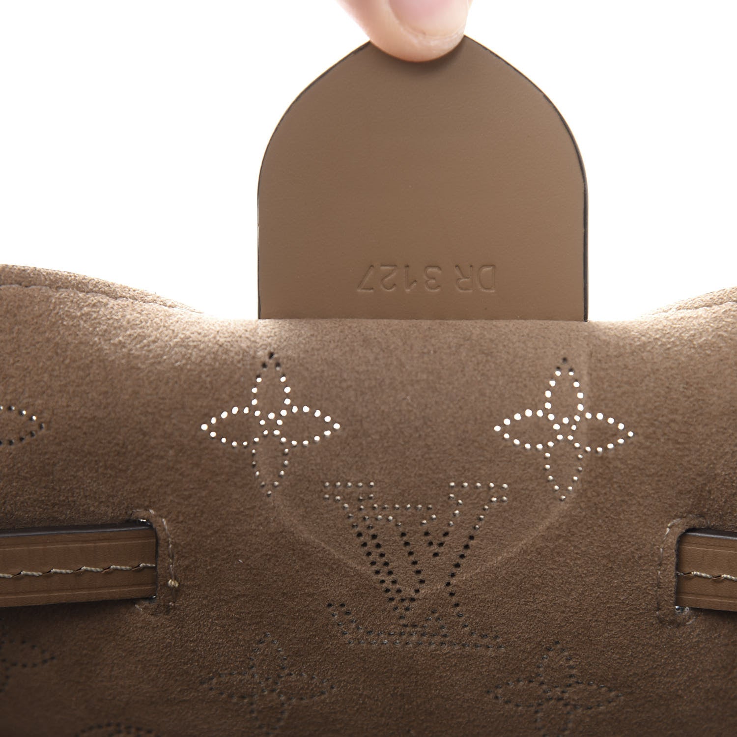 Louis Vuitton Mahina Girolata Galet 7 of 12