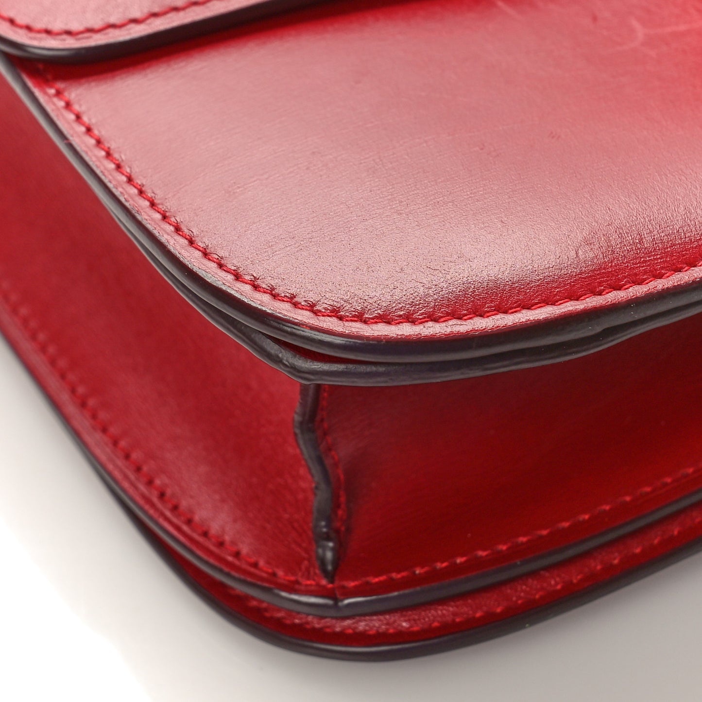 Box Calfskin Medium Classic Box Flap Bag Red