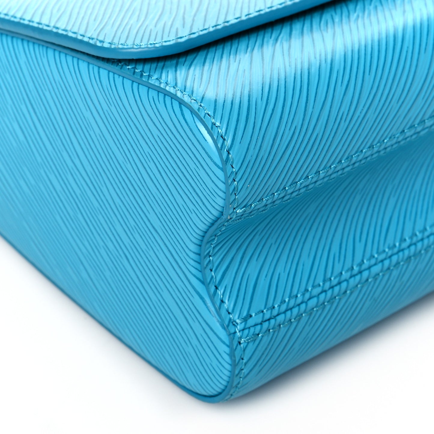 Epi Twist Shoulder Bag MM Turquoise