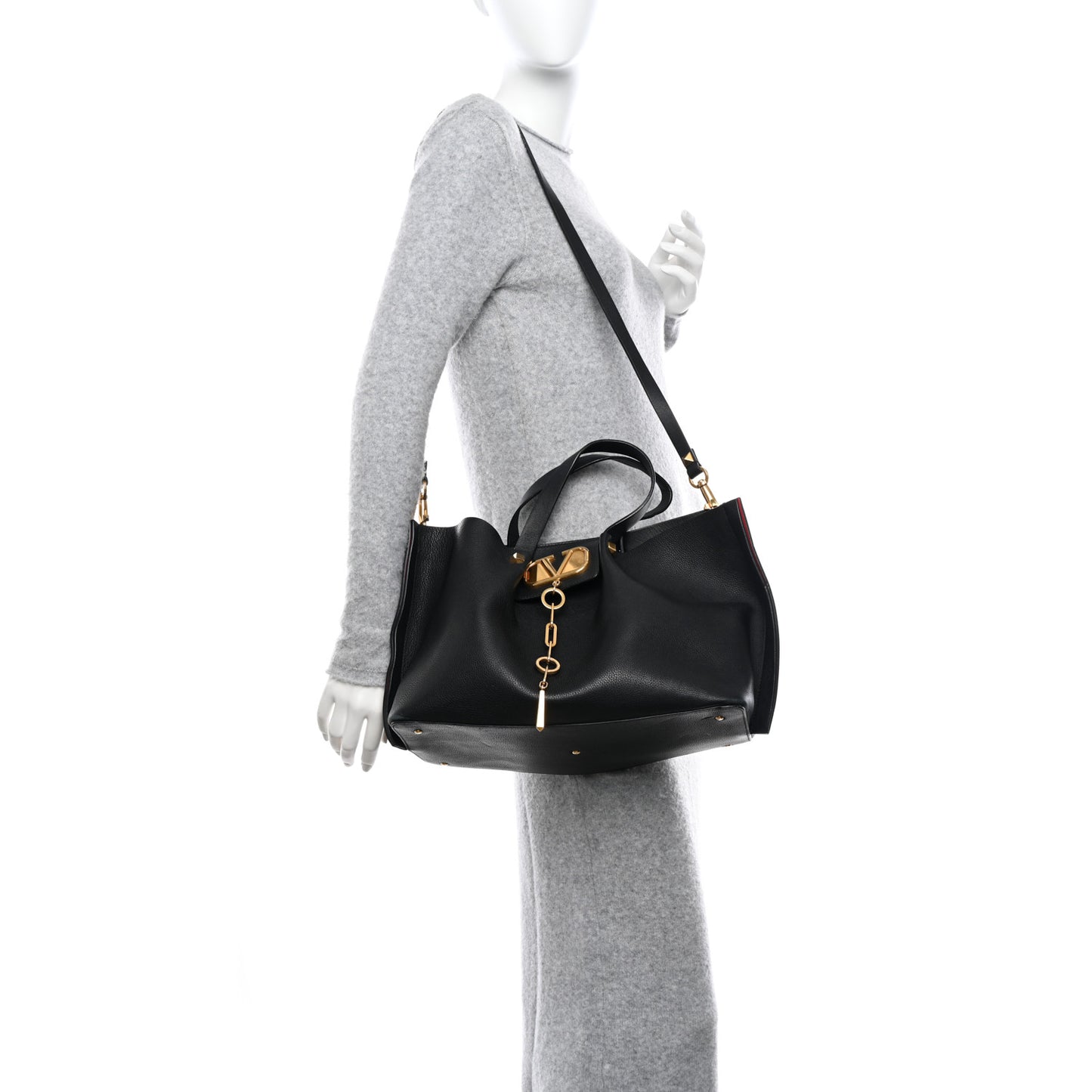 Grainy Calfskin Medium VLogo Escape Shopper Black
