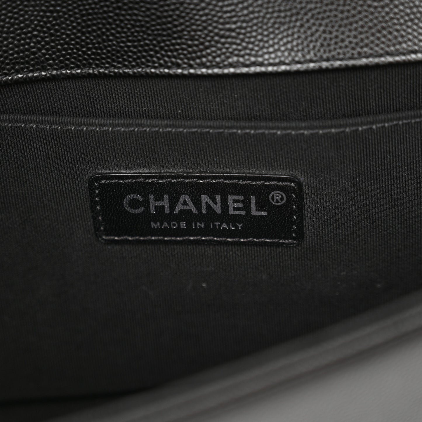 Caviar Quilted Medium Boy Flap Black
