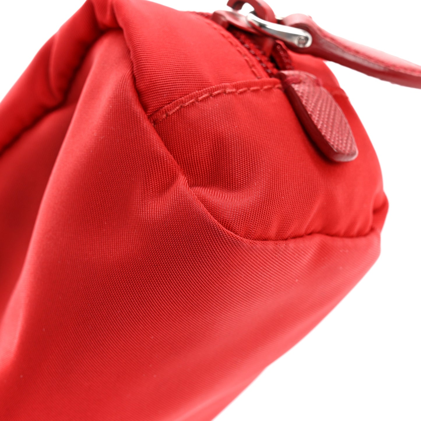 Tessuto Nylon Vela Saffiano Mini Wristlet Pouch Rosso