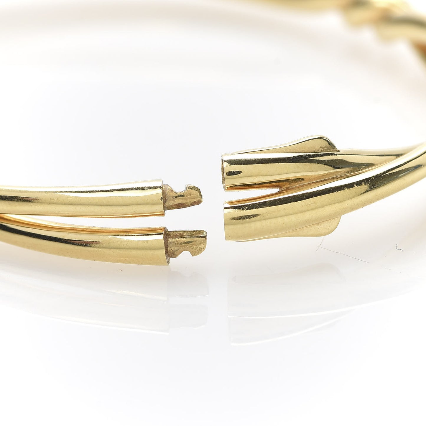 18K Yellow Gold Continuance Center Twist Bracelet