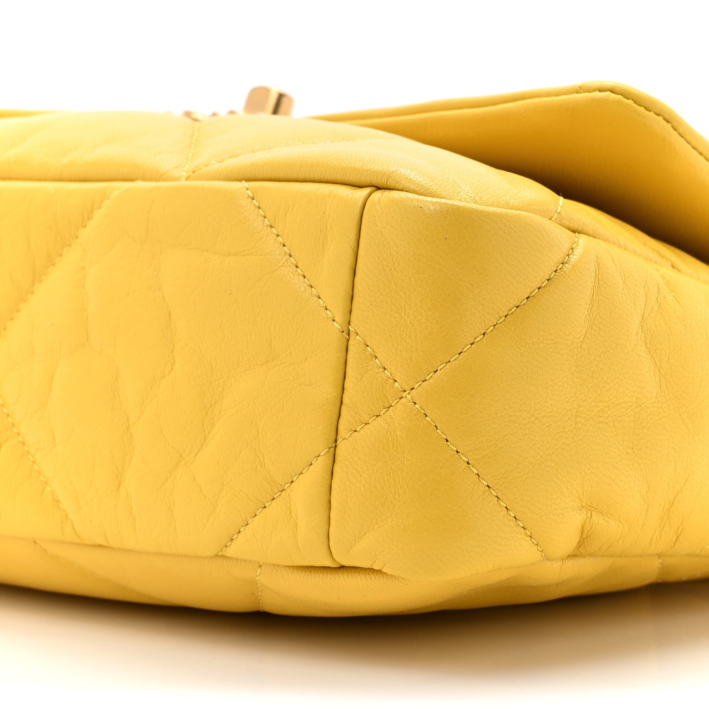 Lambskin Quilted Medium Chanel 19 Flap Yellow