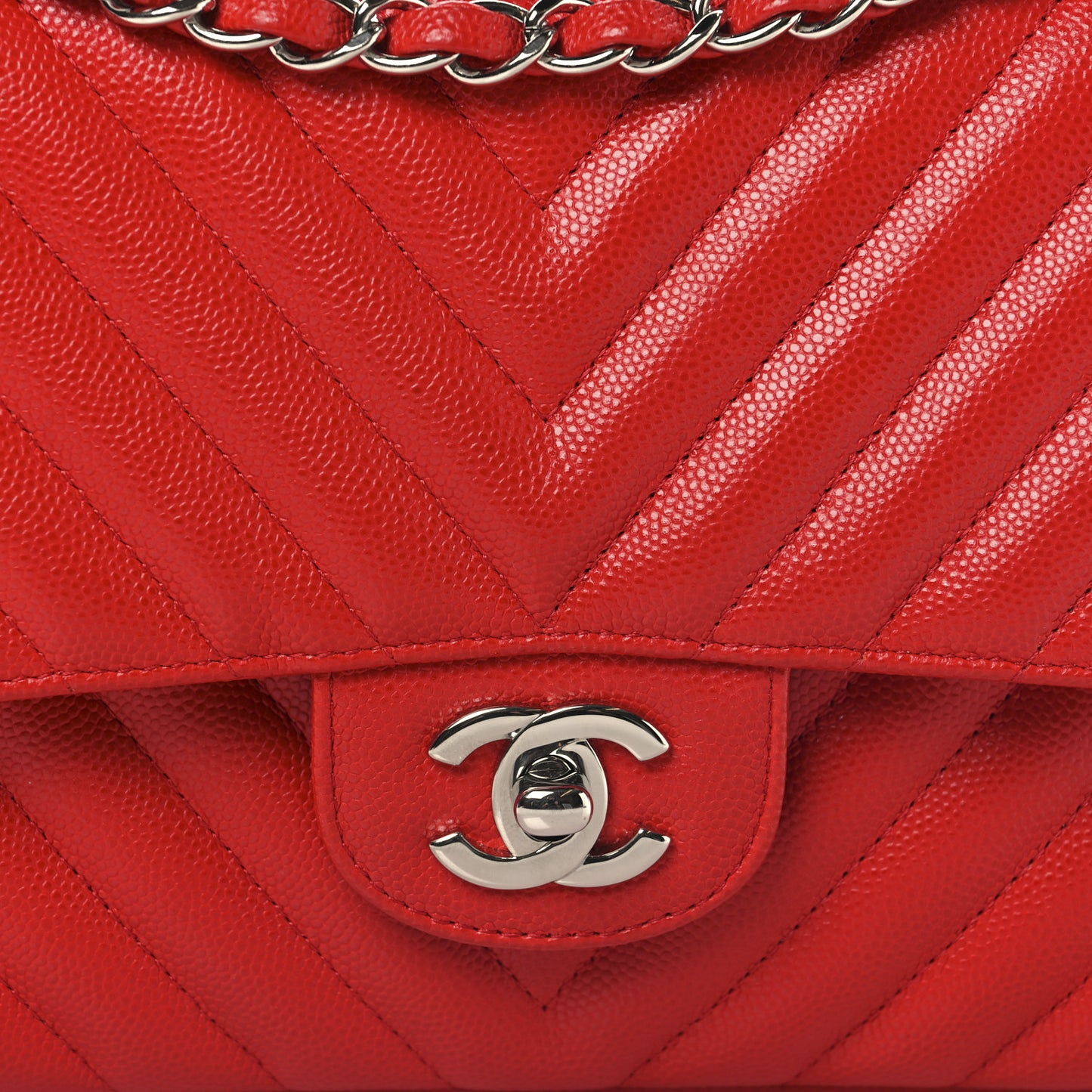 Caviar Chevron Quilted Medium Double Flap Red