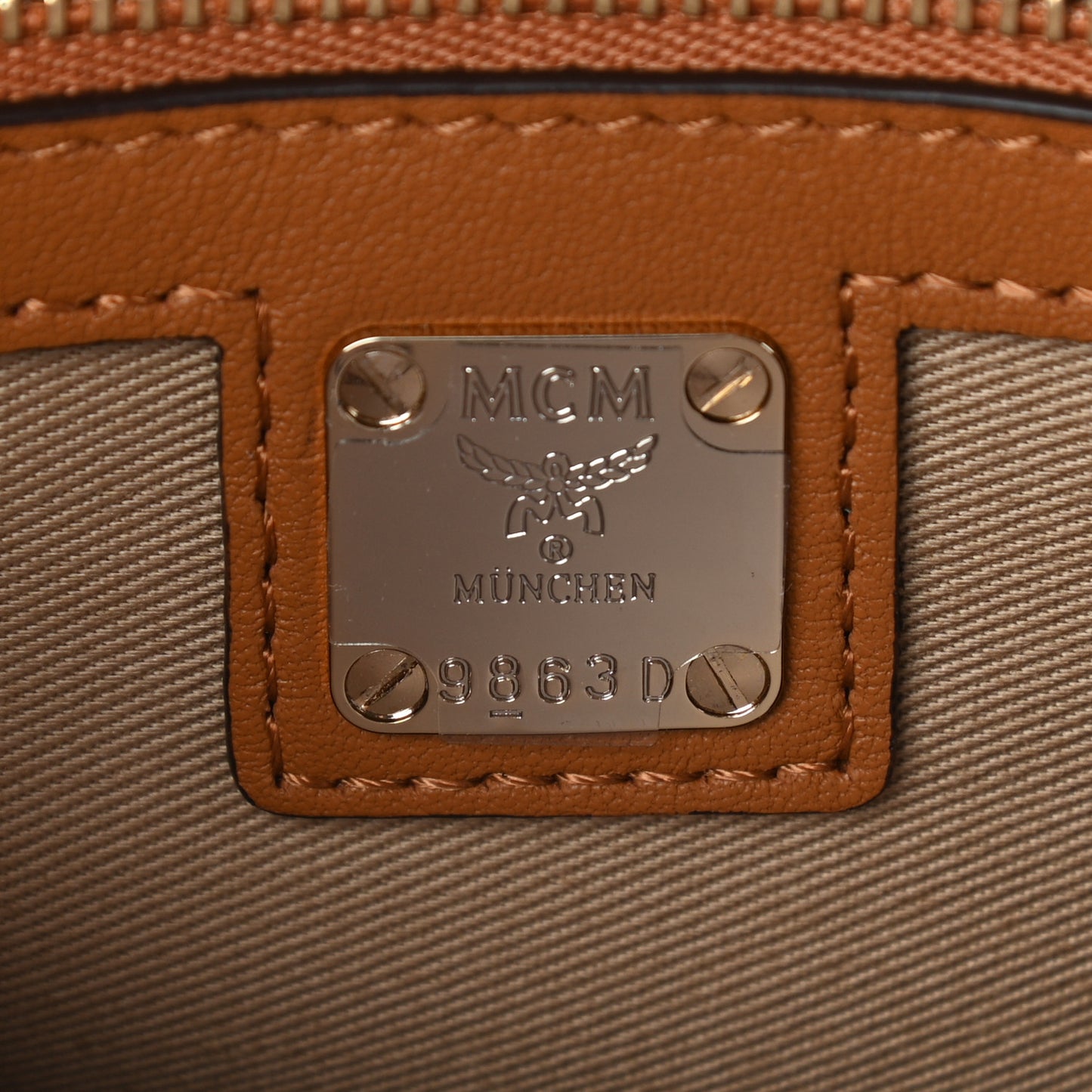 Metallic Visetos Medium Millie Crossbody Bag Berlin Gold