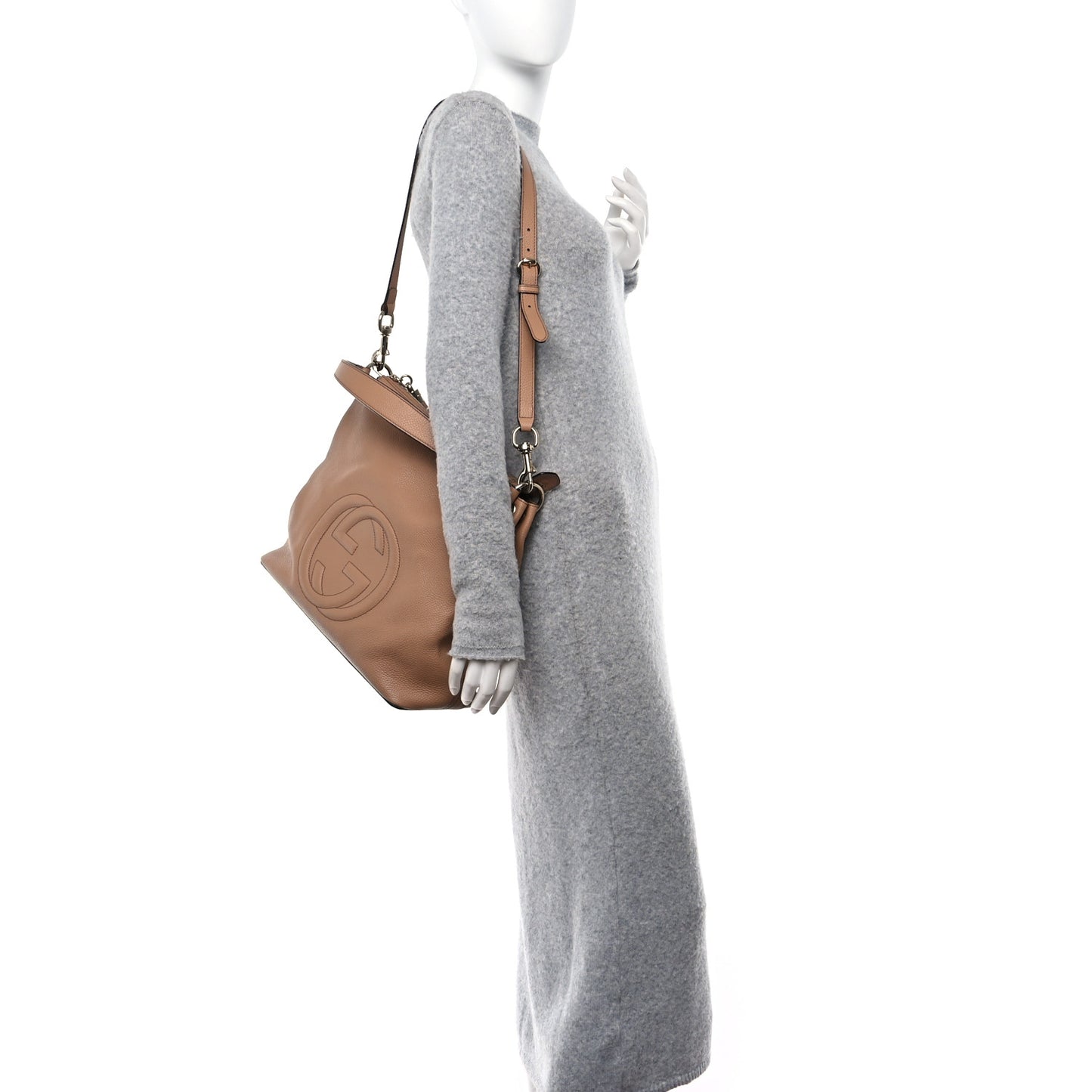 Pebbled Calfskin Large Soho Hobo Camelia