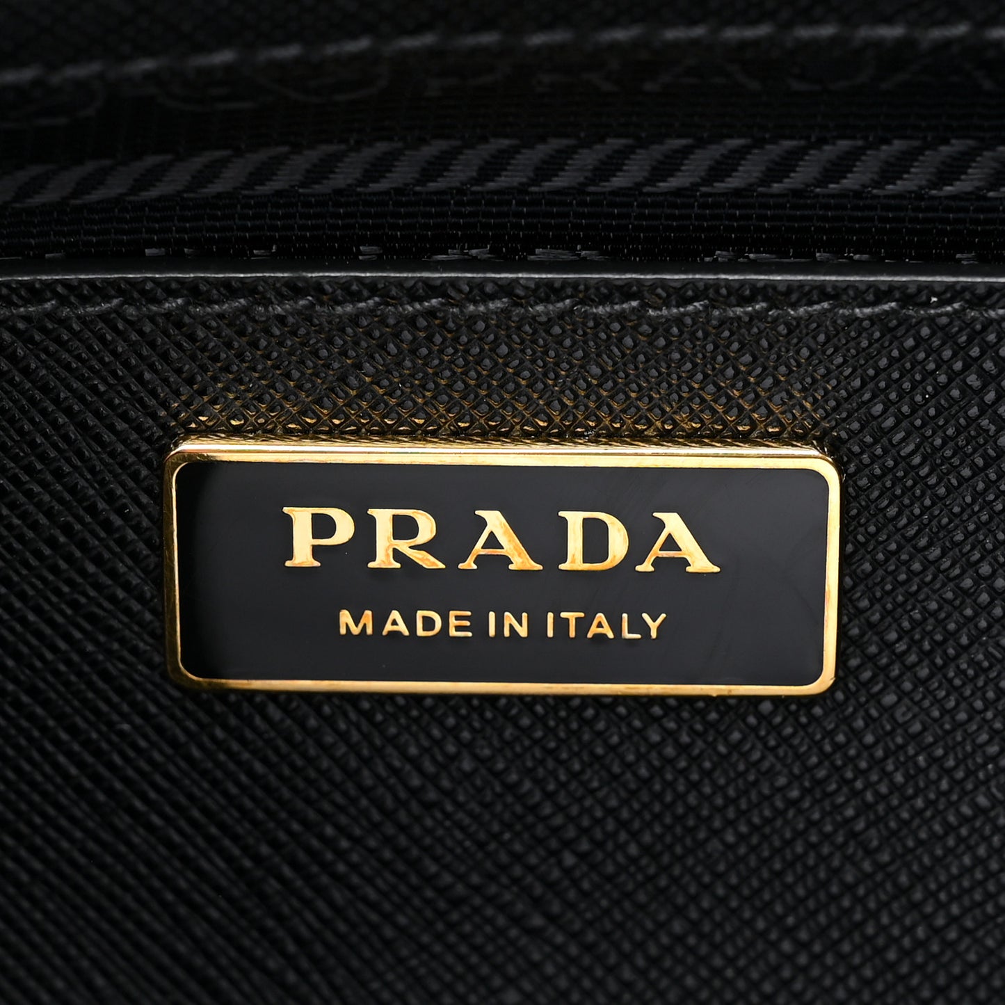 Saffiano Lux Large Galleria Double Zip Tote Black