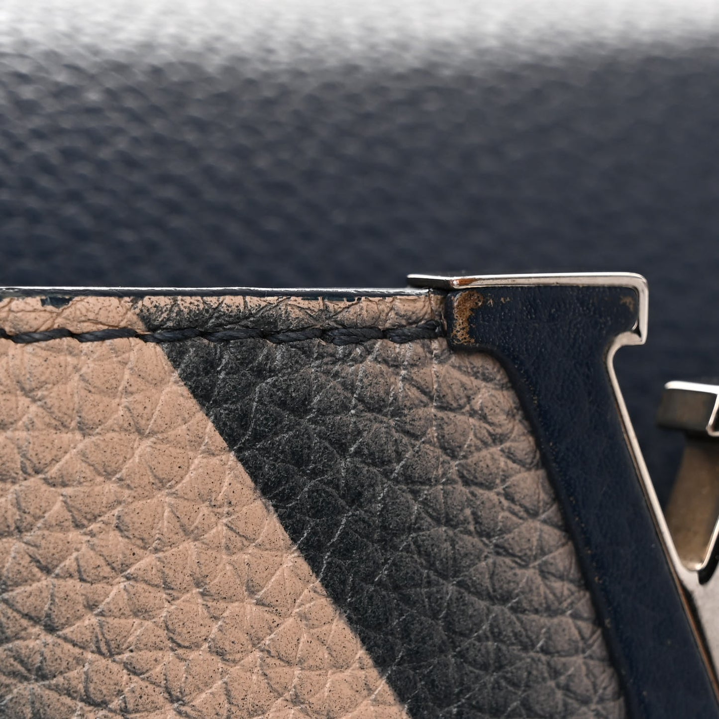 Taurillon Chevron Capucines PM Navy