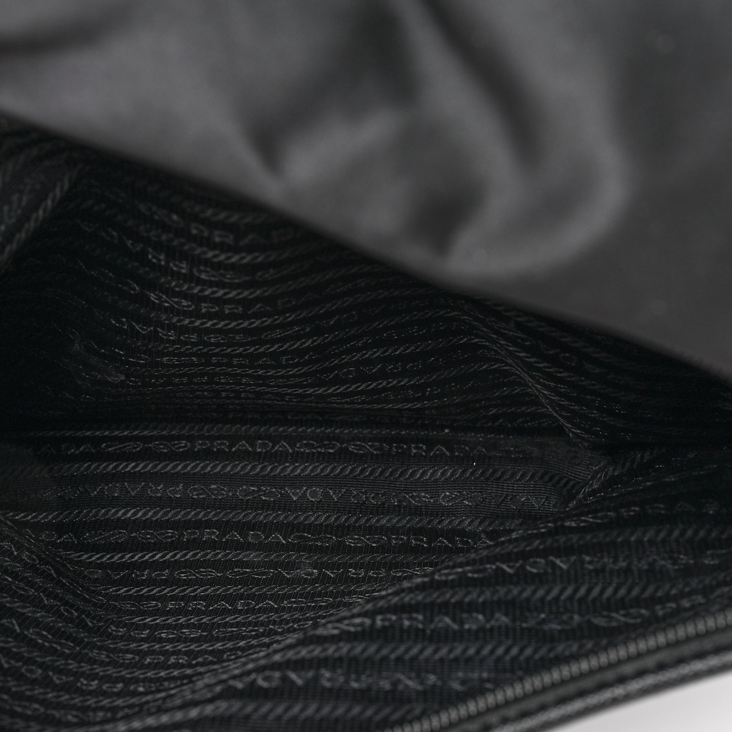 Tessuto Nylon Saffiano Logo Messenger Bag Black