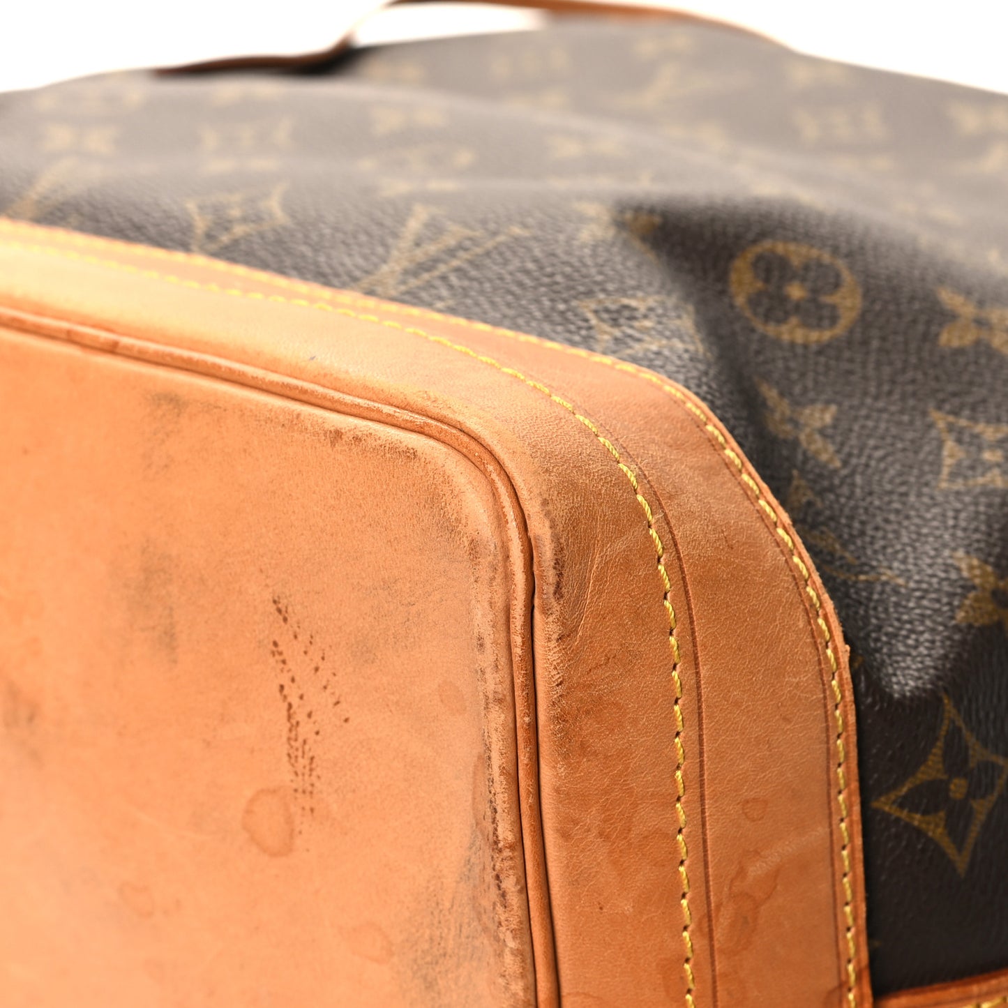 Monogram Noe