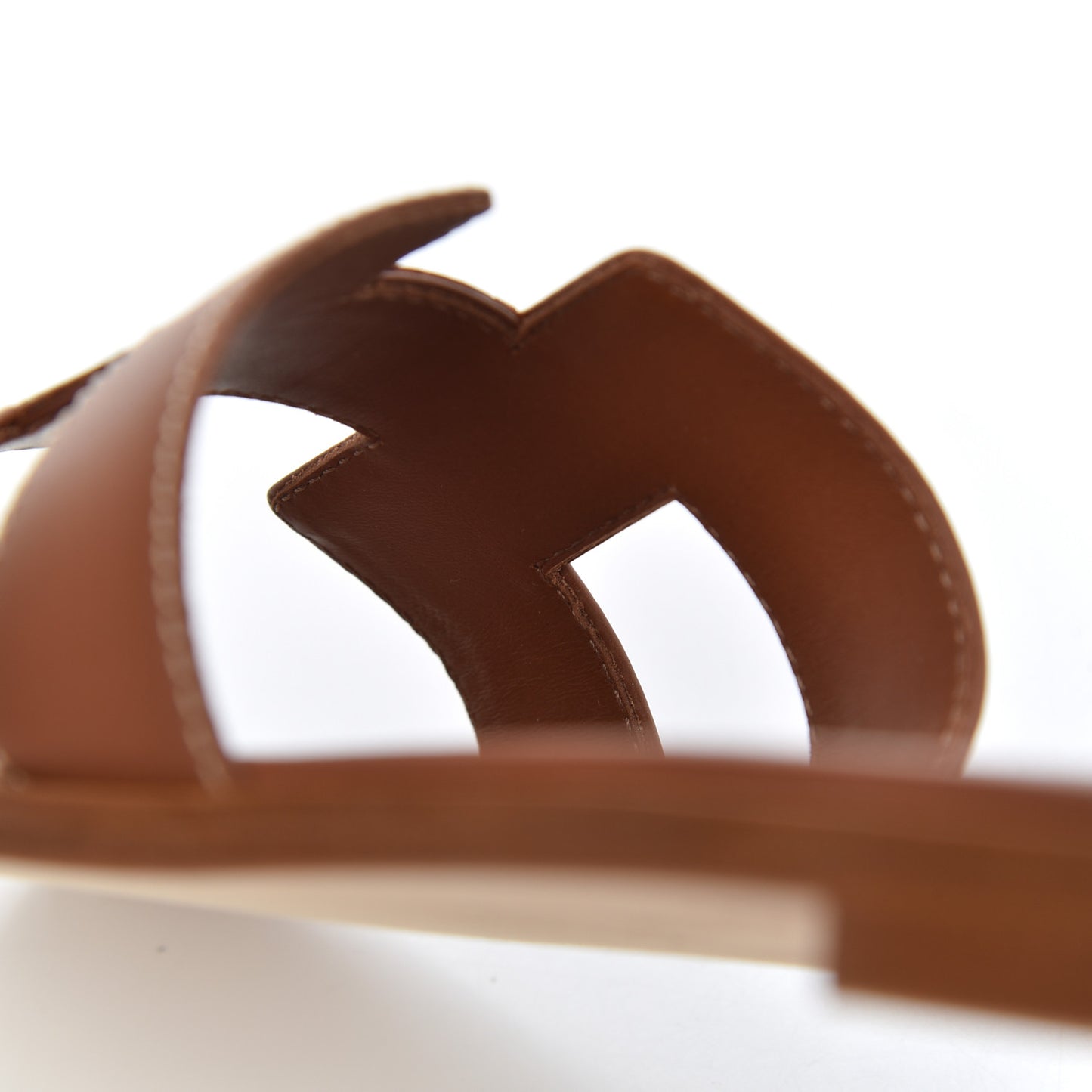 Box Calfskin Oran Sandals 37.5 Gold