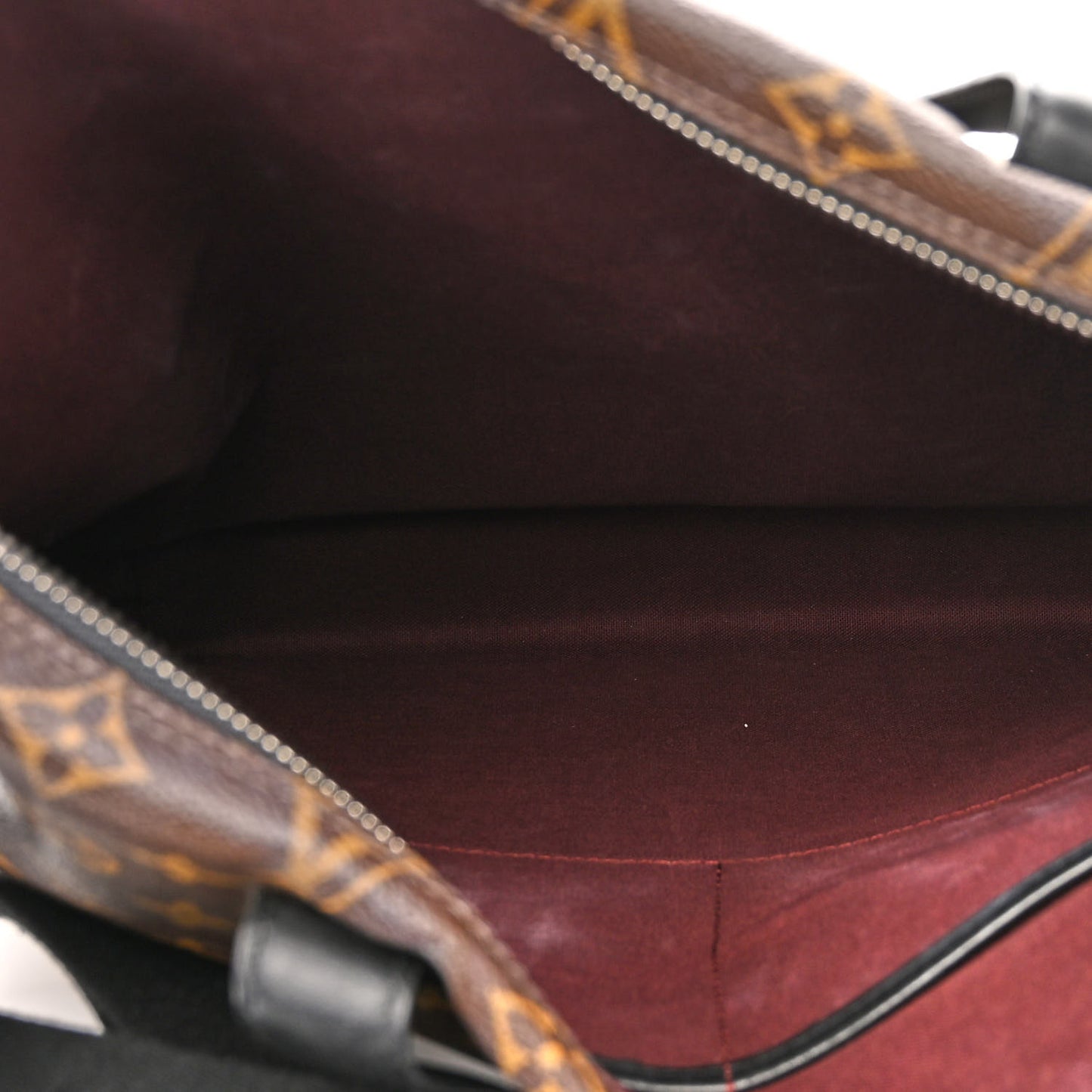 Monogram Macassar Kitan