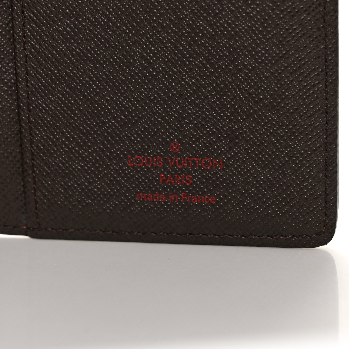 Damier Ebene Portefeuille Brazza Wallet