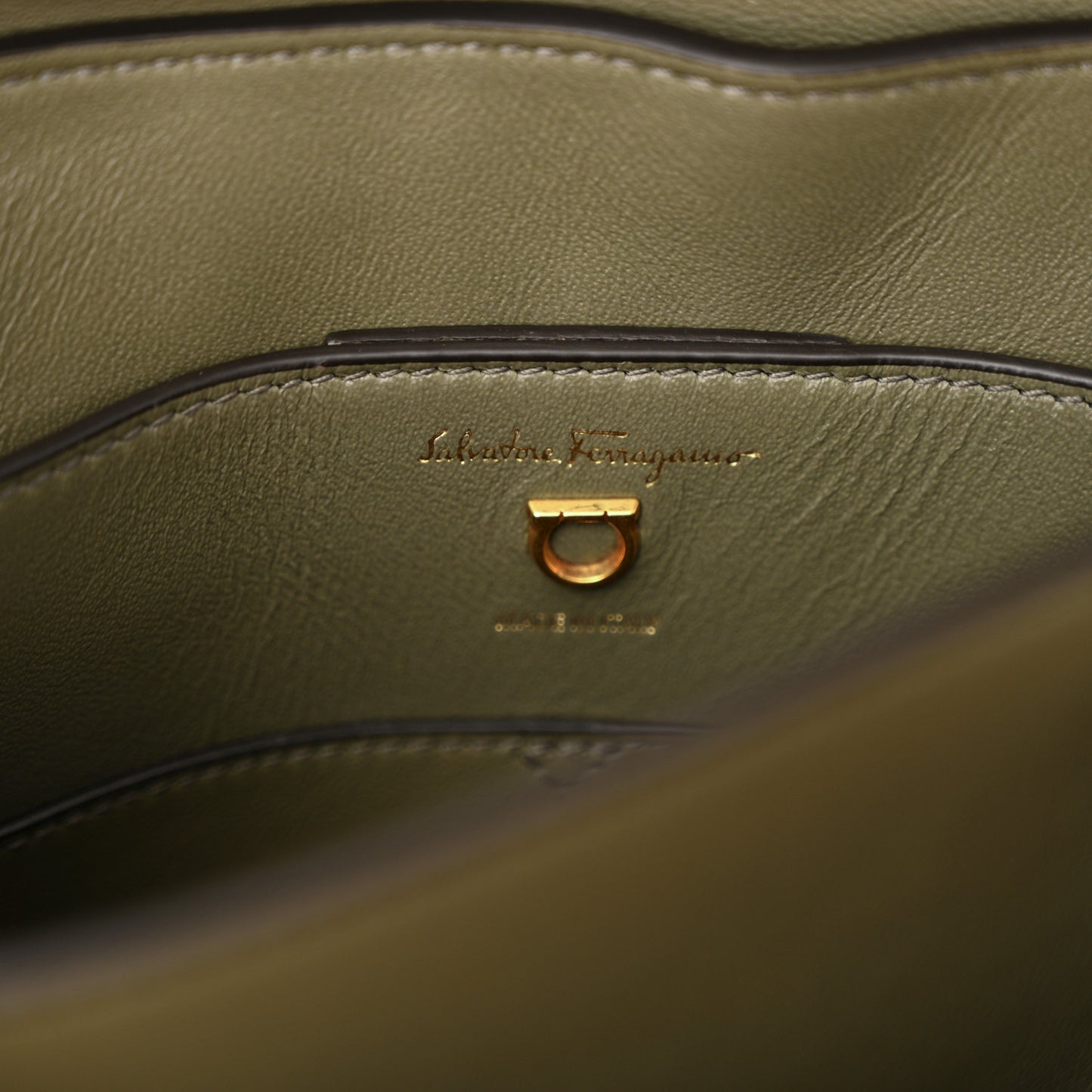 Calfskin Small Margot Top Handle Satchel Verde Olivo