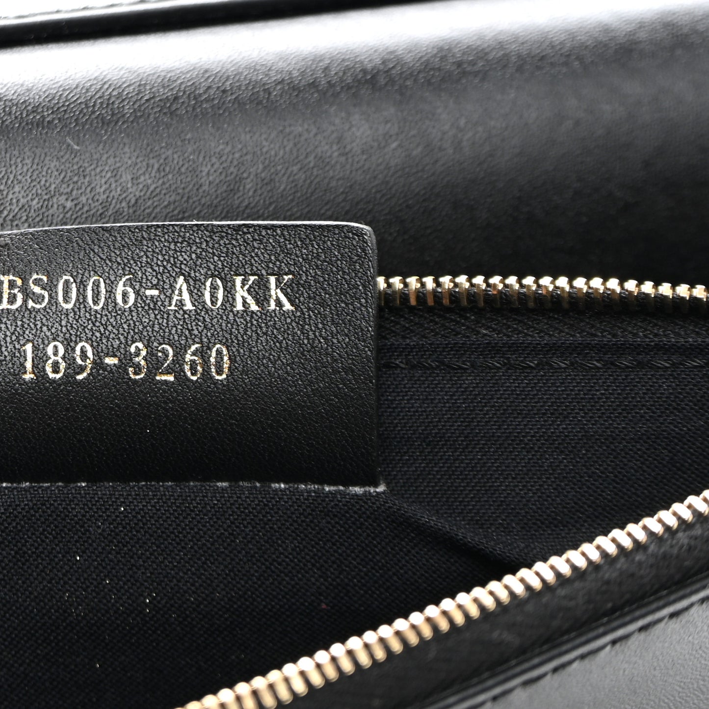 Vitello Cruise F is Fendi Medium Envelope Wallet on Chain Black