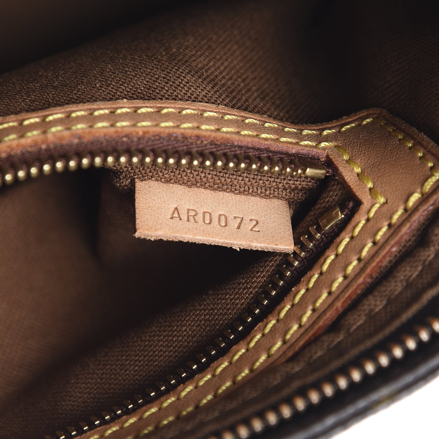 Monogram Trotteur