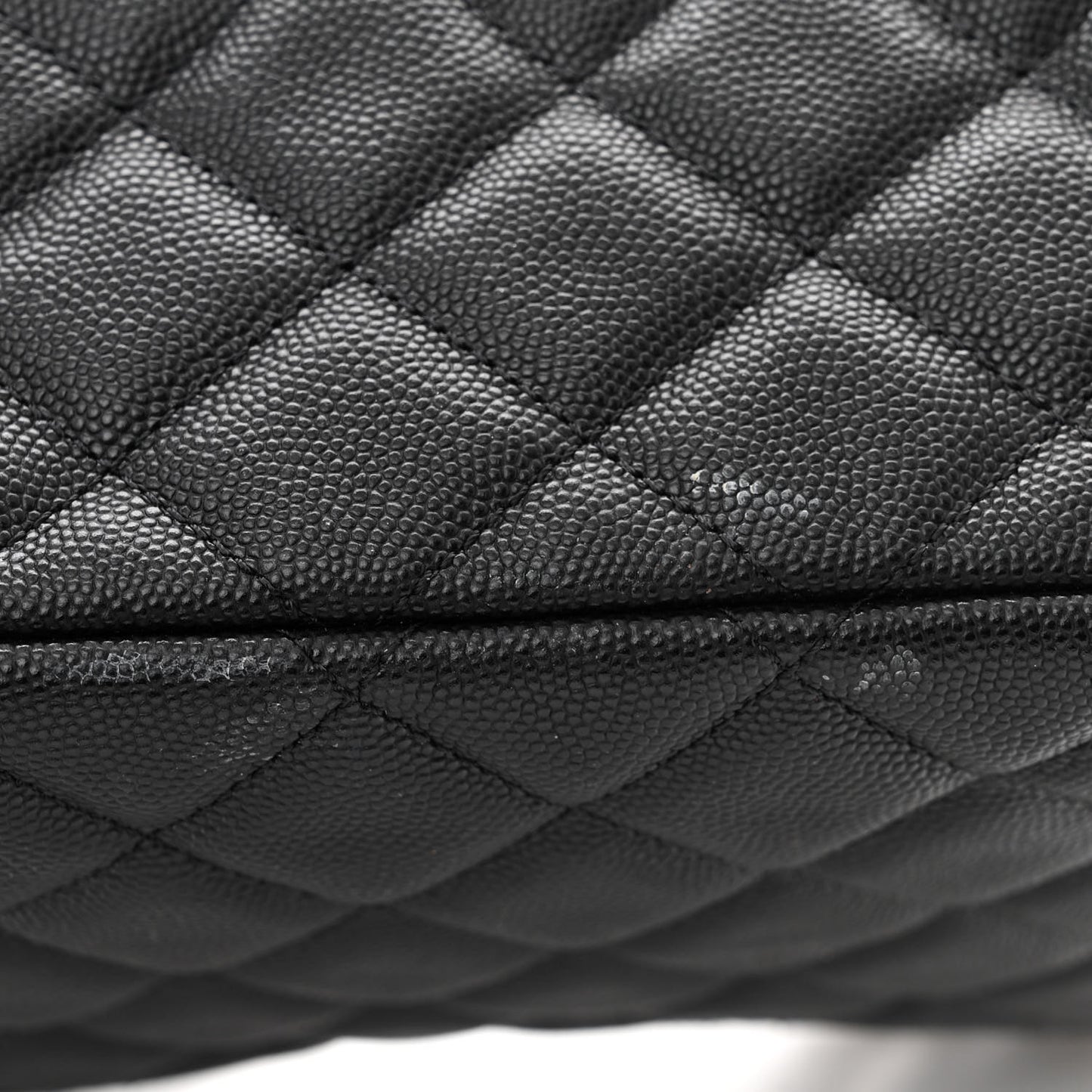 Caviar Quilted Wavy CC Hobo Black