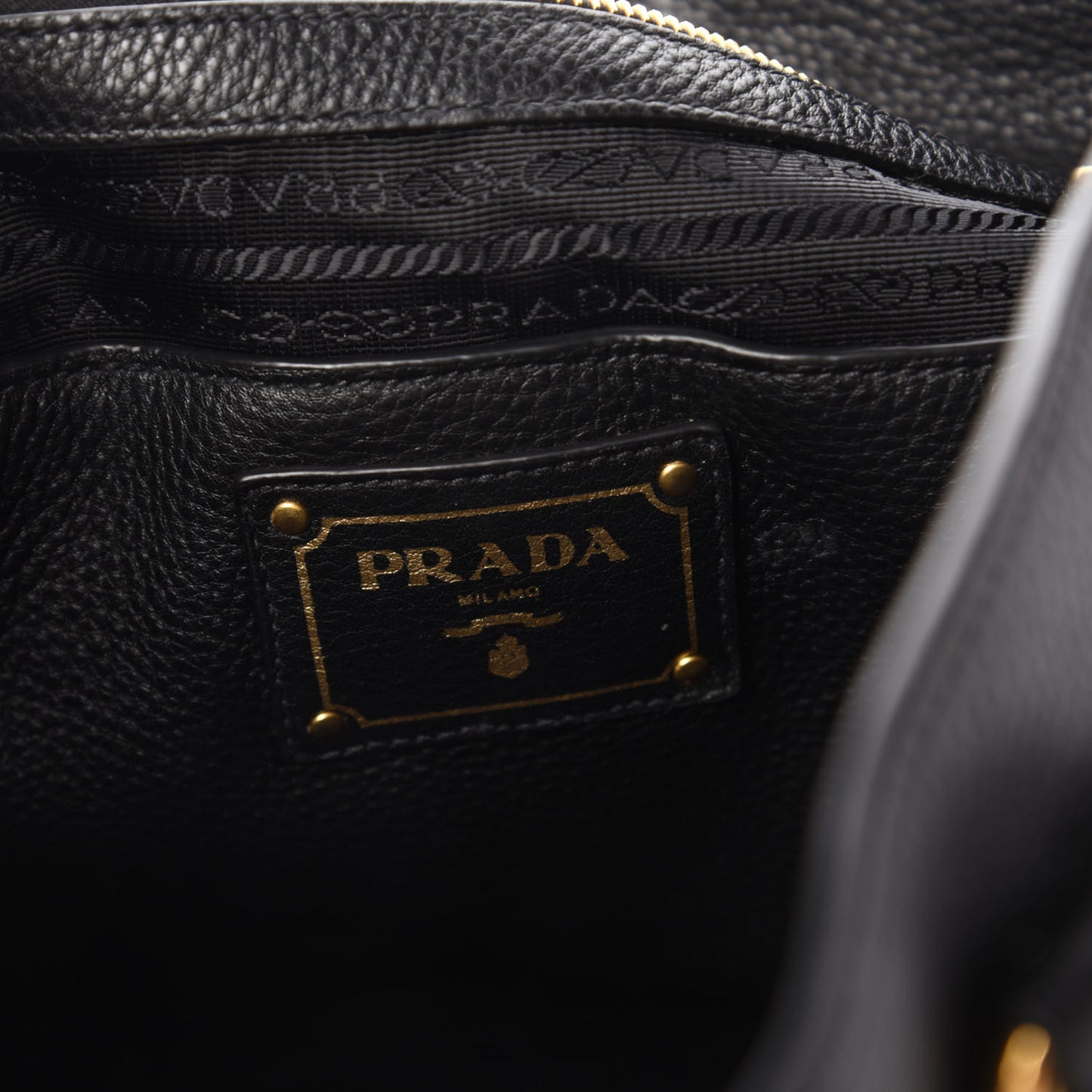 Vitello Phenix Tote Black