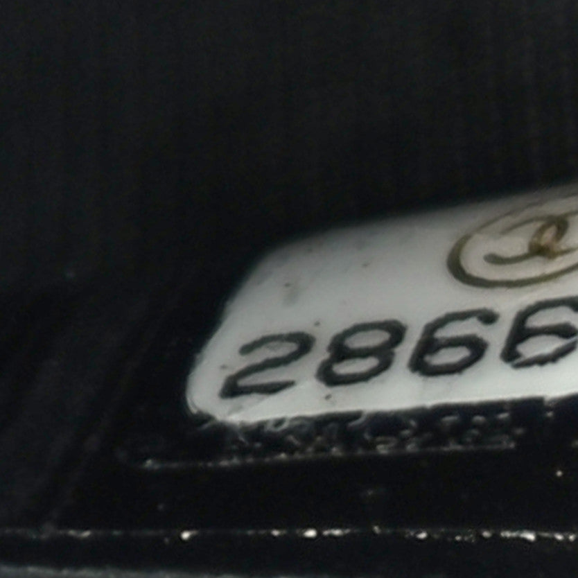 Aged Calfskin Quilted Medium Reissue Cosmetic Case So Black