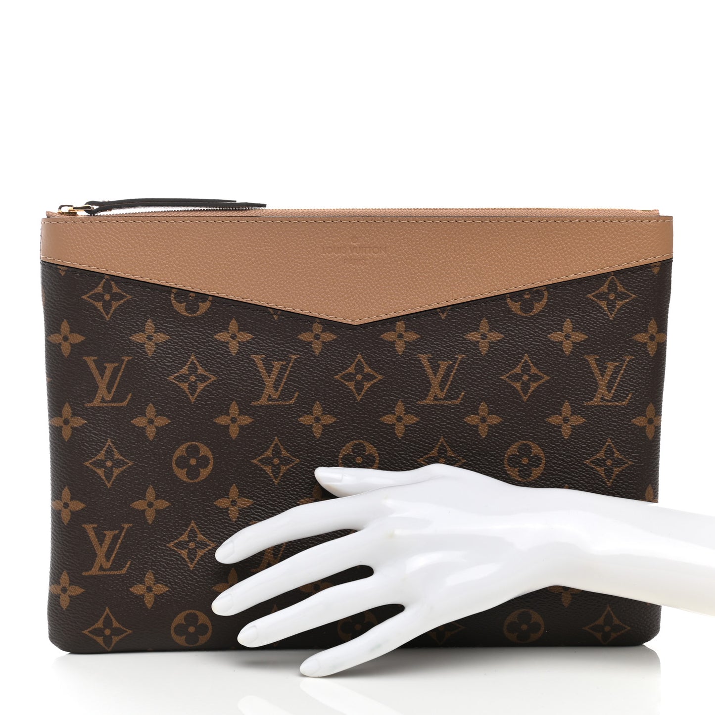 Monogram Daily Pouch Sesame