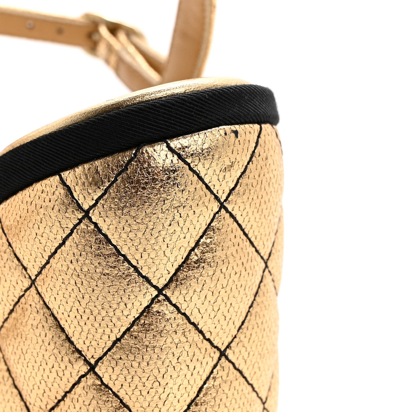 Laminated Goatskin Quilted Wedge Sandals 35 Gold