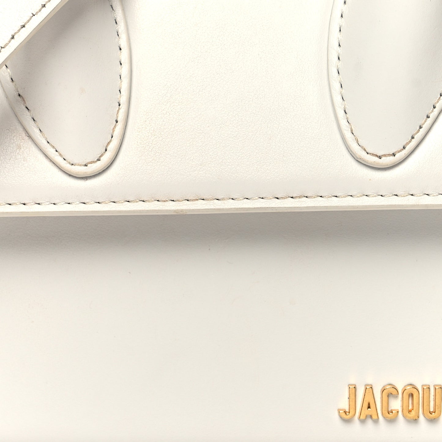 Smooth Calfskin Le Chiquito Moyen White