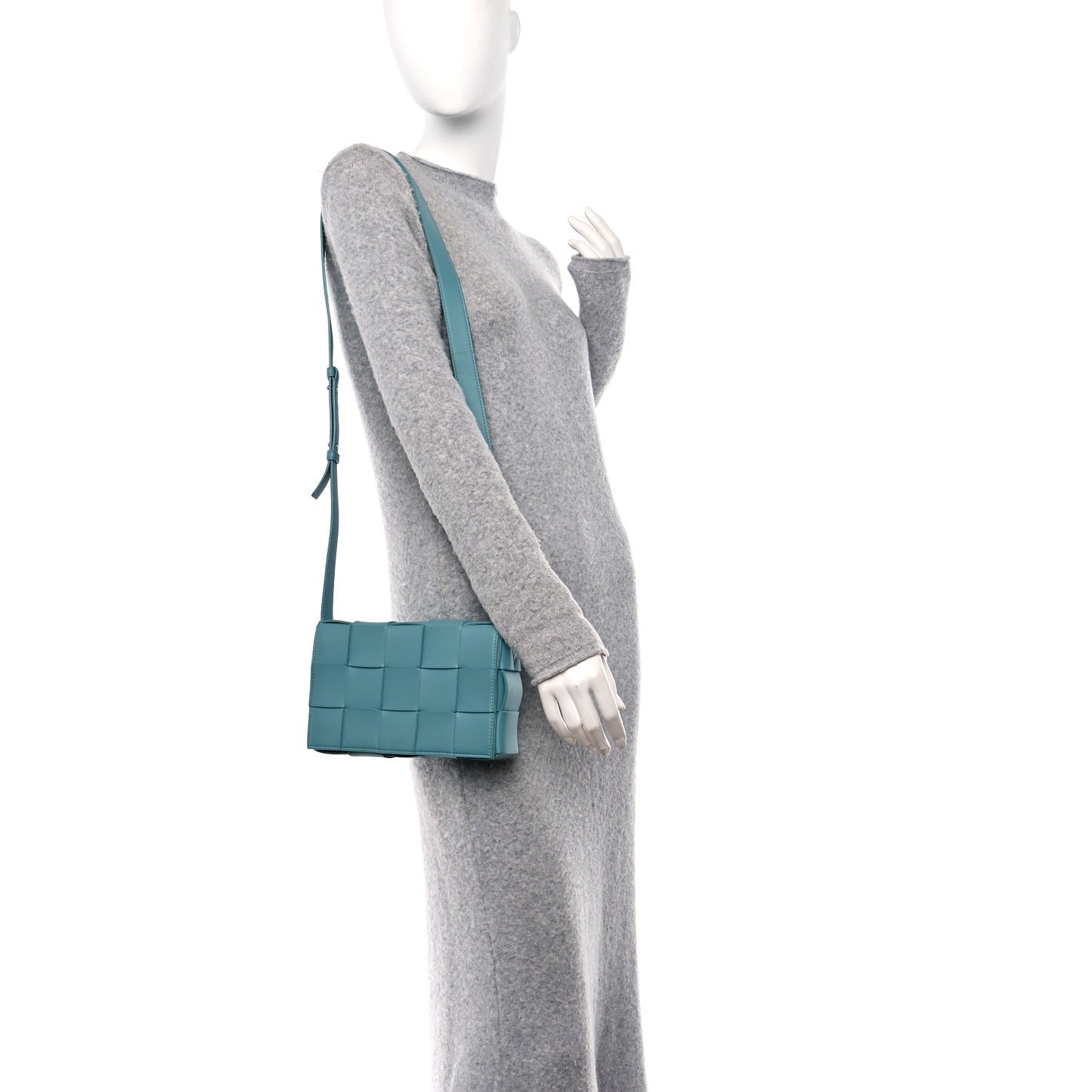 Lambskin Maxi Intrecciato Small Cassette Crossbody Bag Mermaid