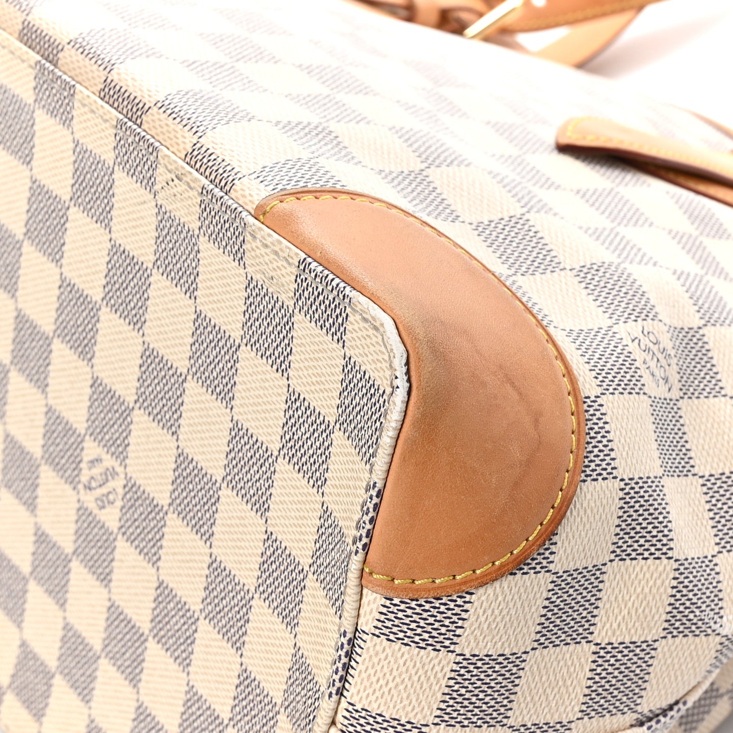 Damier Azur Hampstead MM