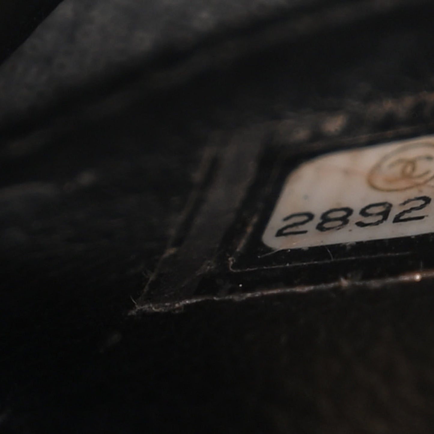 Caviar Quilted Medium CC Filigree Vanity Case Black