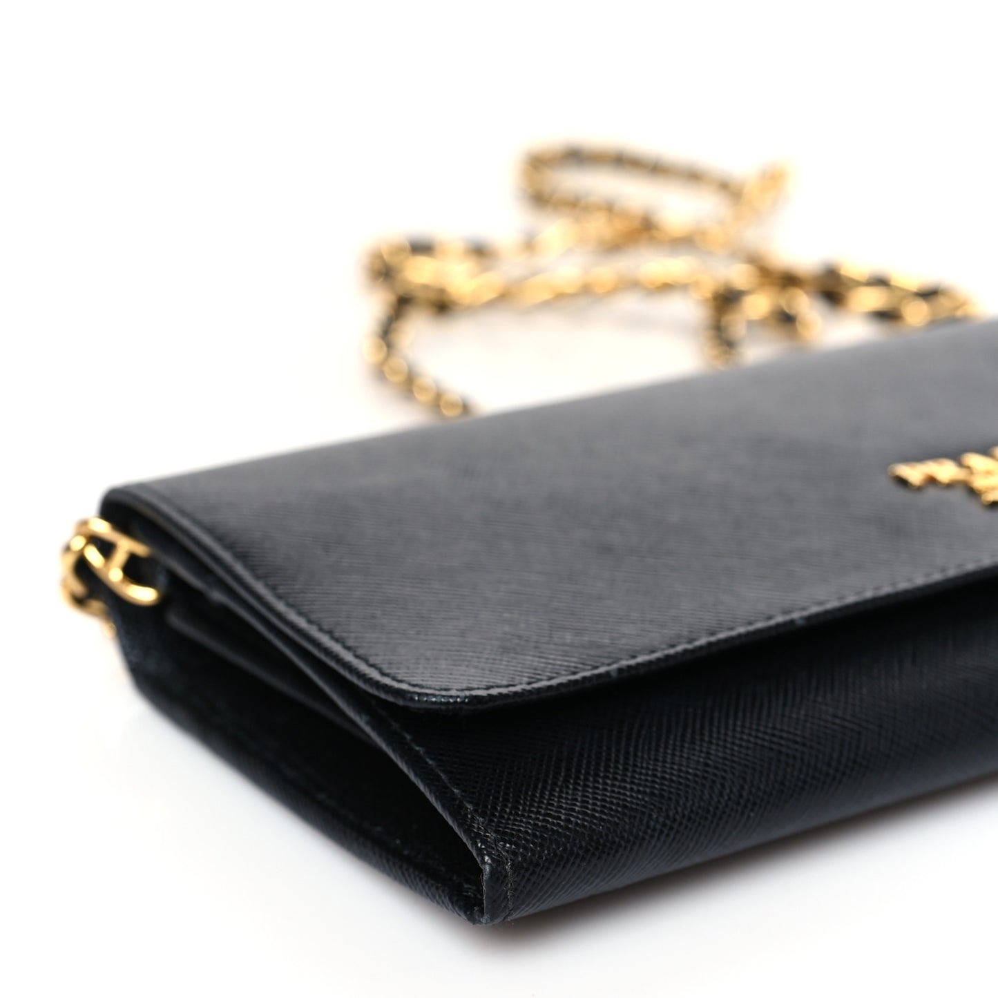 Saffiano Metal Oro Chain Wallet Black