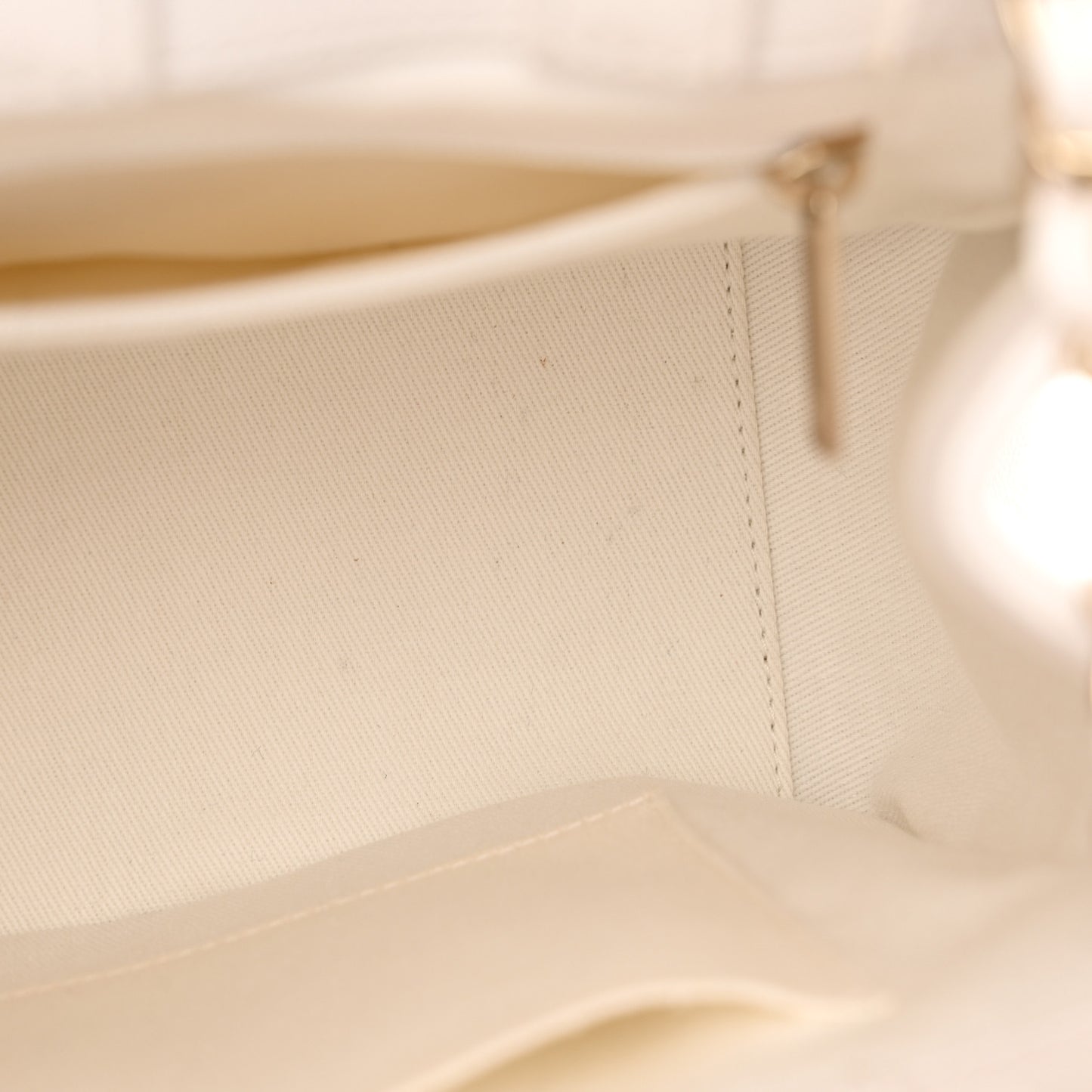 Caviar Quilted Small Business Affinity Shopping Bag White