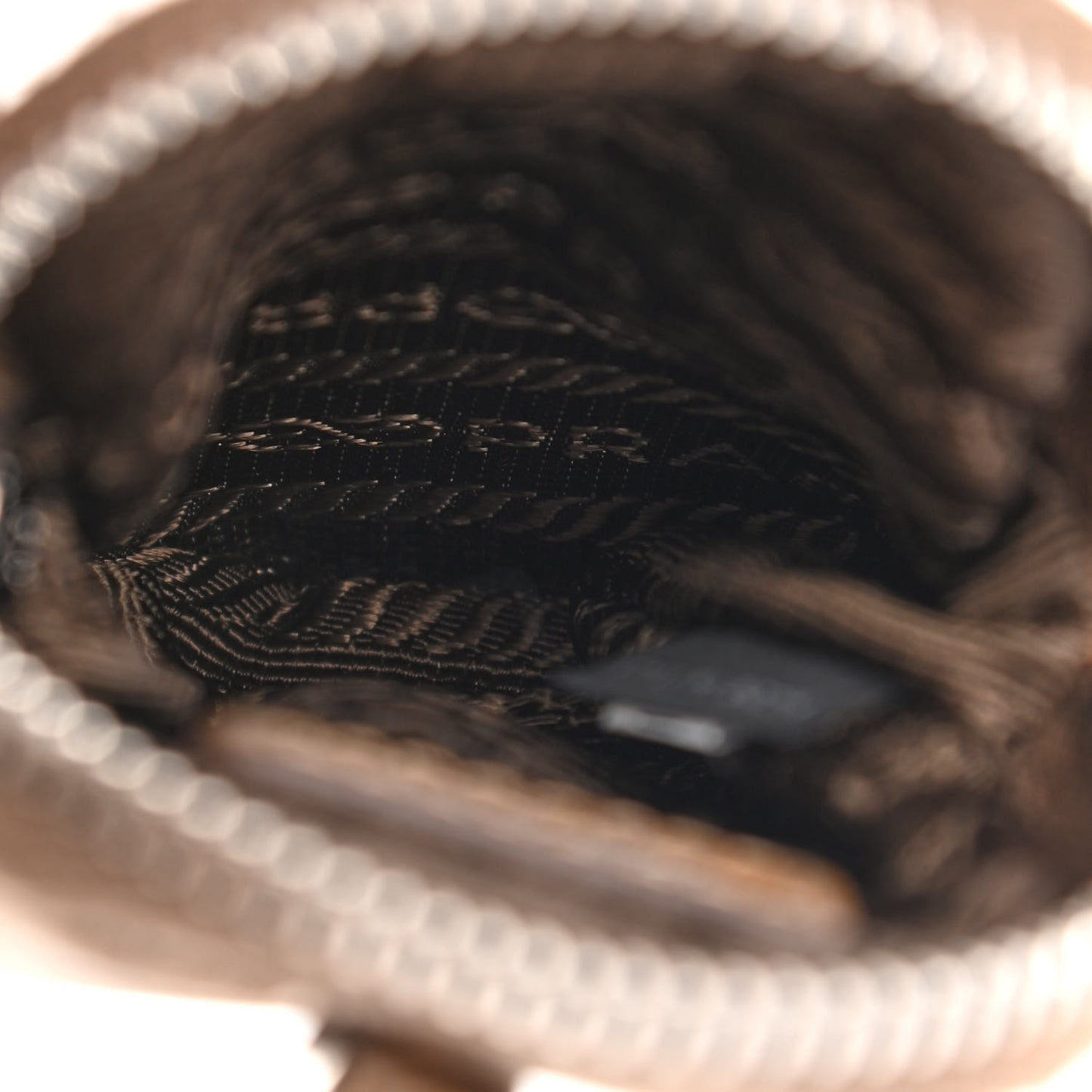 Tessuto Nylon Saffiano Re-Edition 2005 Shoulder Bag Cacao