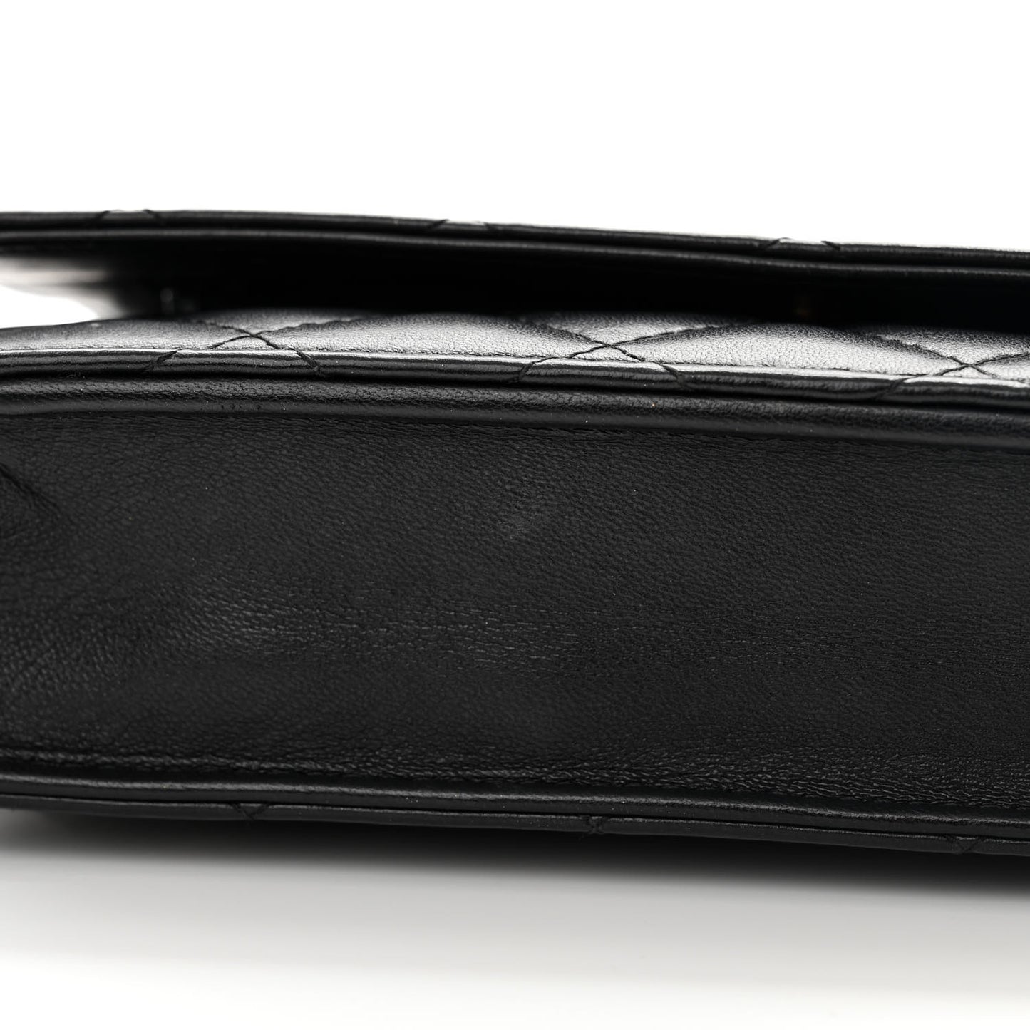 Lambskin Quilted Wallet On Chain WOC Black