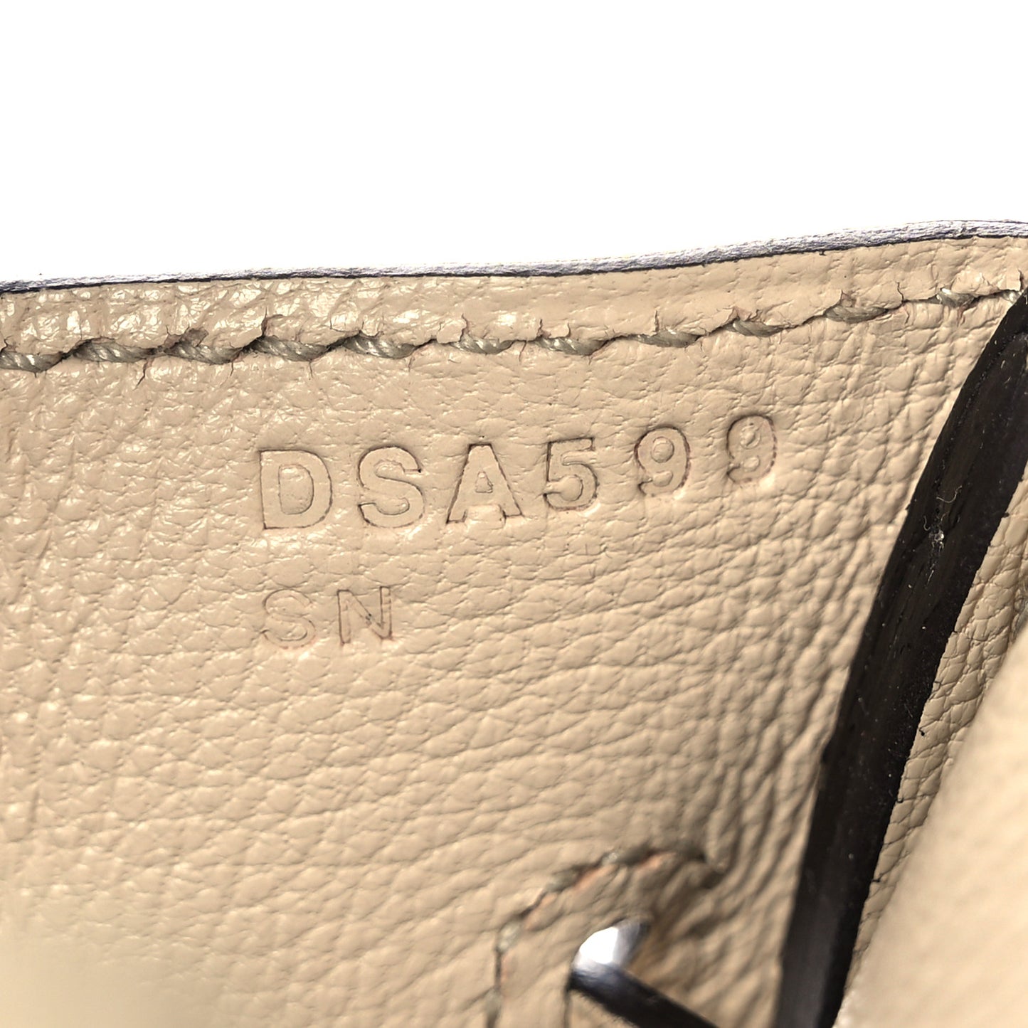 Ostrich Birkin 30 Parchemin