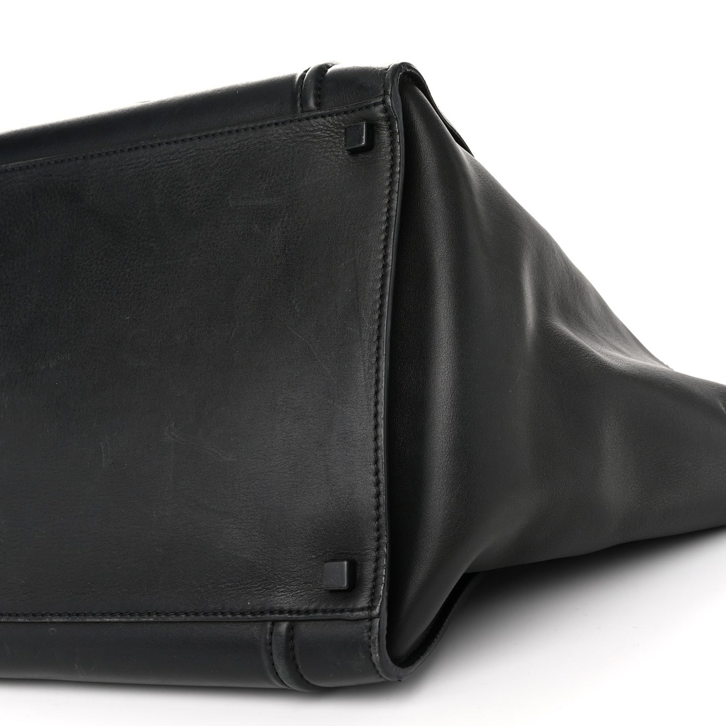 Smooth Calfskin Medium Phantom Luggage Black