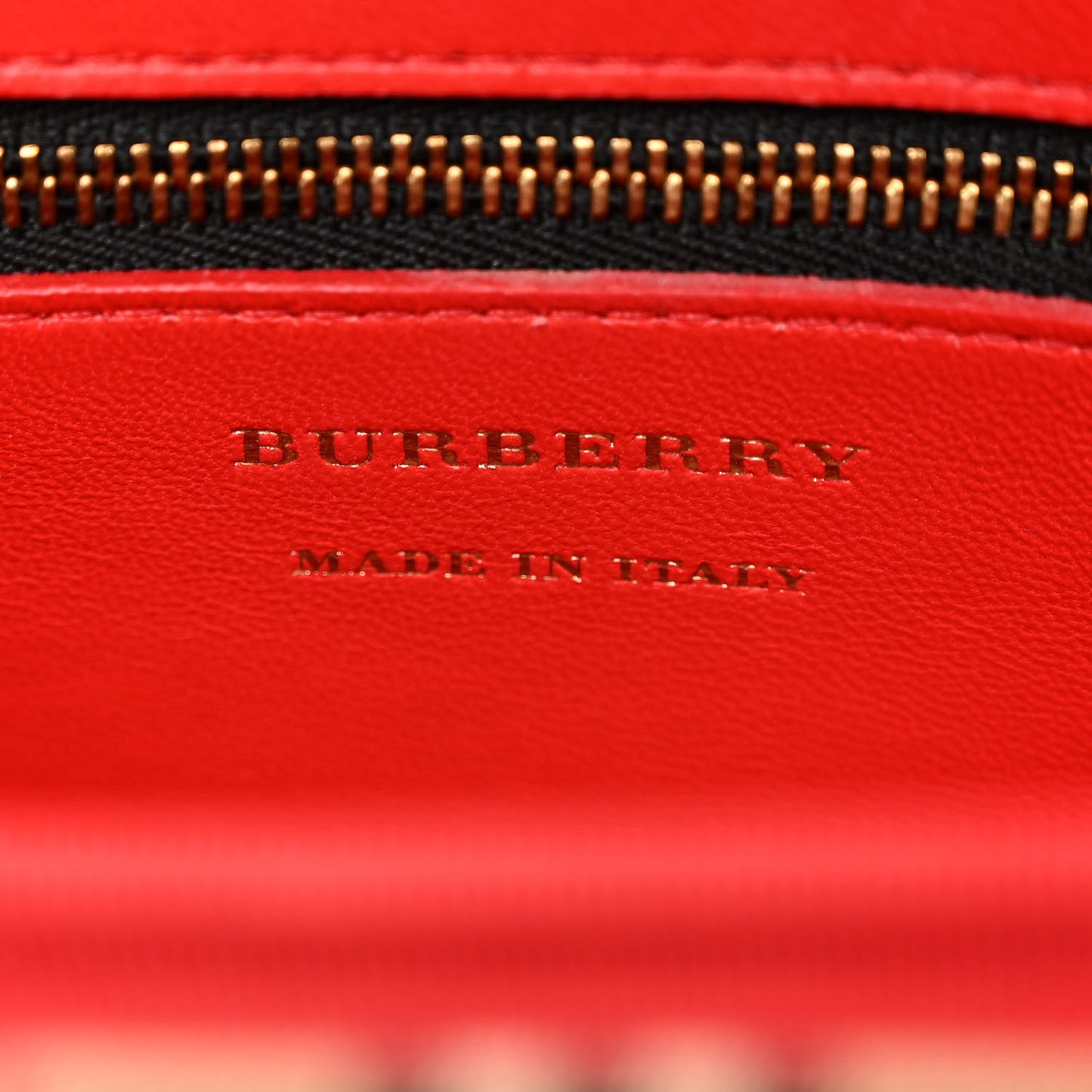 Patent 1983 Knight Check Link Shoulder Bag Bright Red