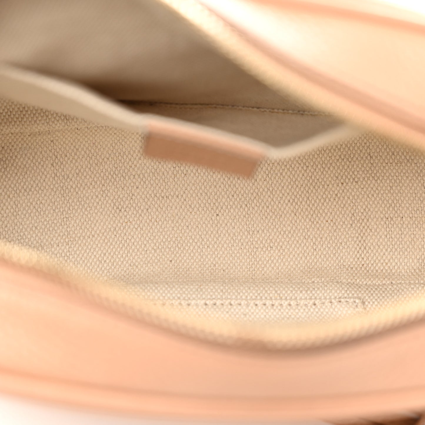 Pebbled Calfskin Small Soho Disco Bag Camelia