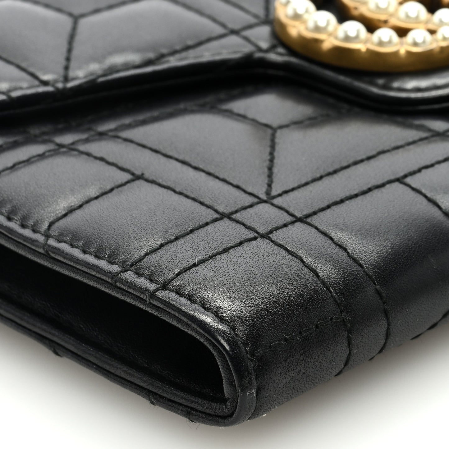 Calfskin Matelasse Mini Pearly GG Marmont Chain Wallet Black