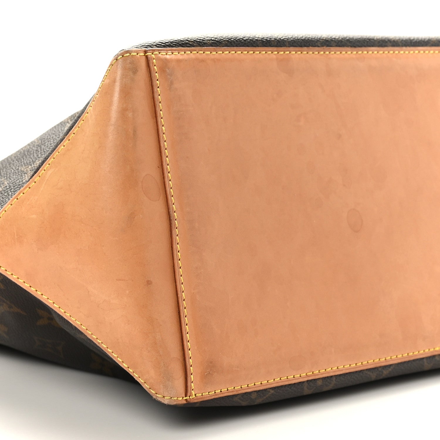 Louis Vuitton Monogram Cabas Mezzo 7 of 9