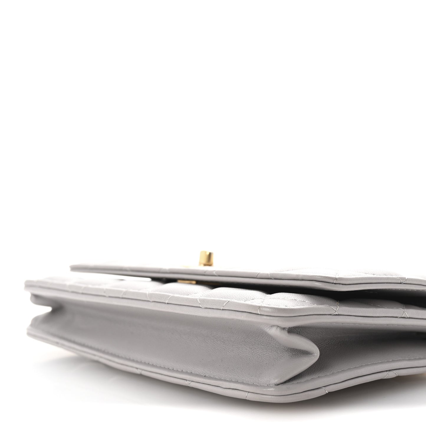Lambskin Quilted CC Pearl Crush Wallet on Chain WOC Grey