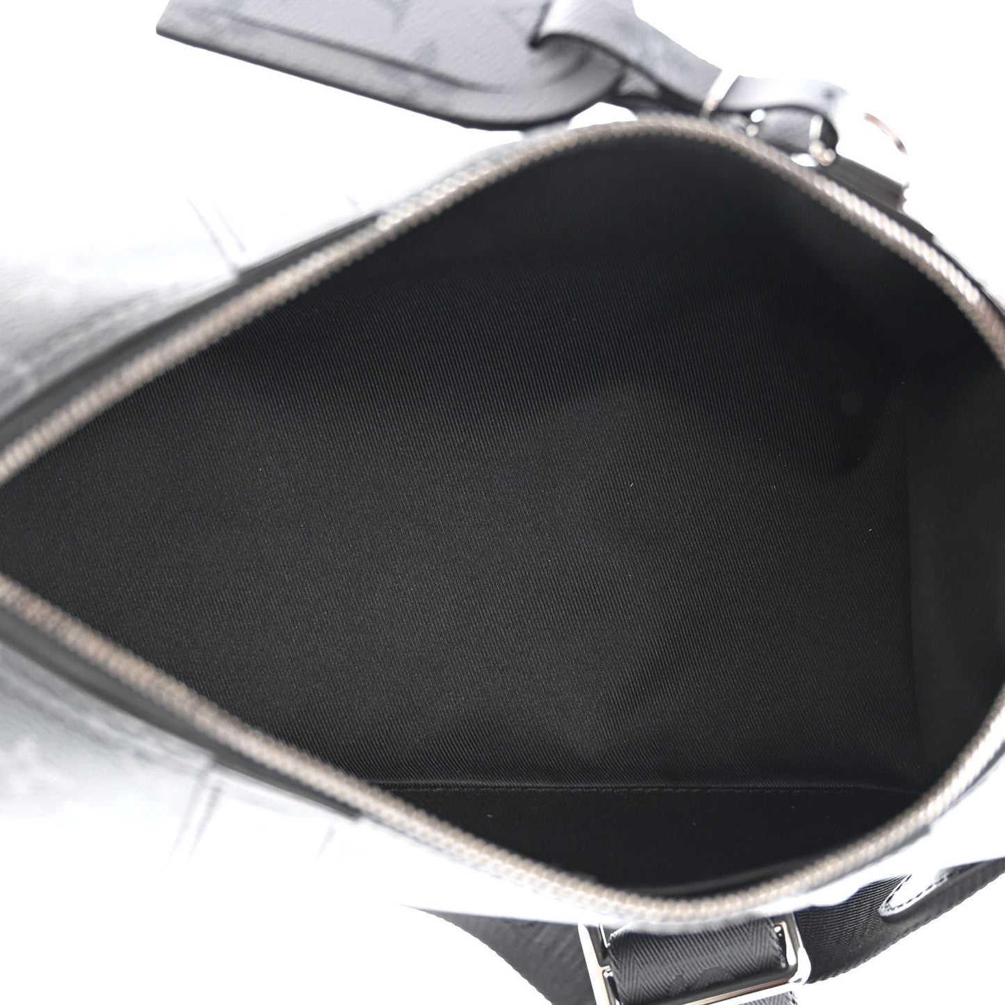 Reverse Monogram Eclipse City Keepall