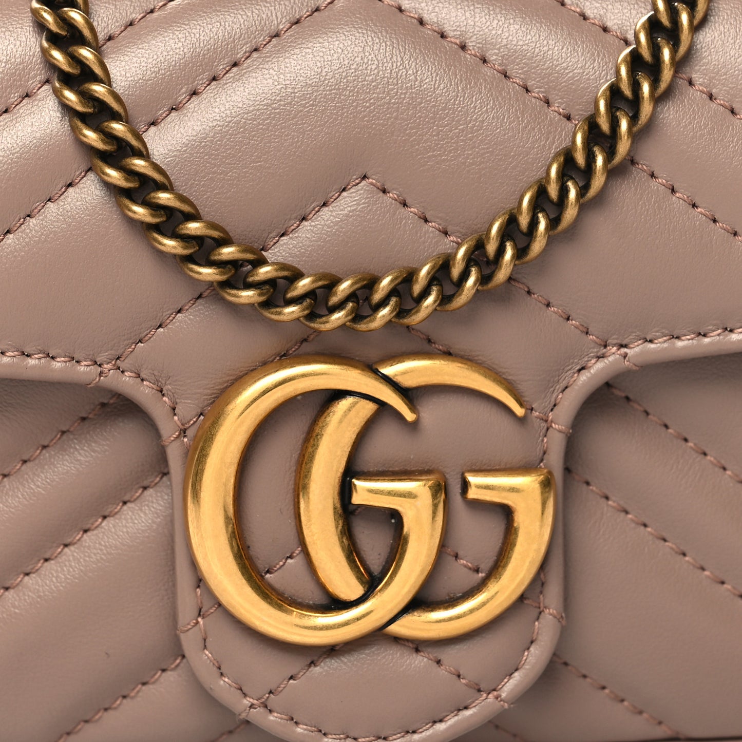 Calfskin Matelasse Super Mini GG Marmont Shoulder Bag Porcelain Rose
