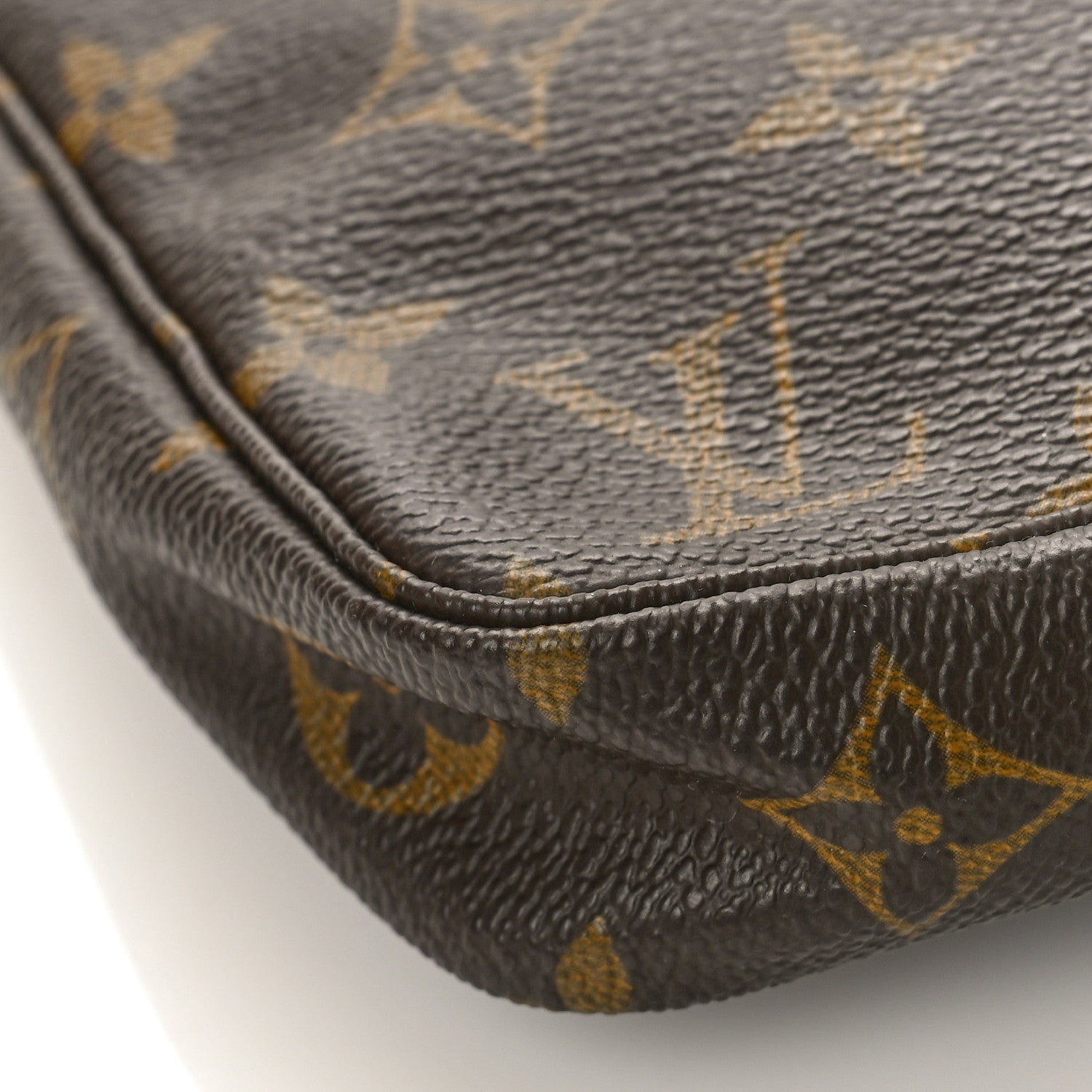 Louis Vuitton Monogram Pochette Accessories 6 of 7