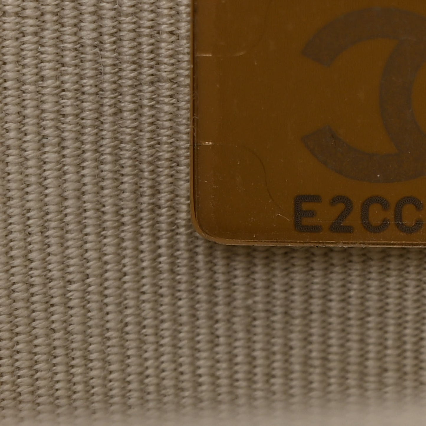 Caviar Quilted Wallet On Chain WOC Light Gray