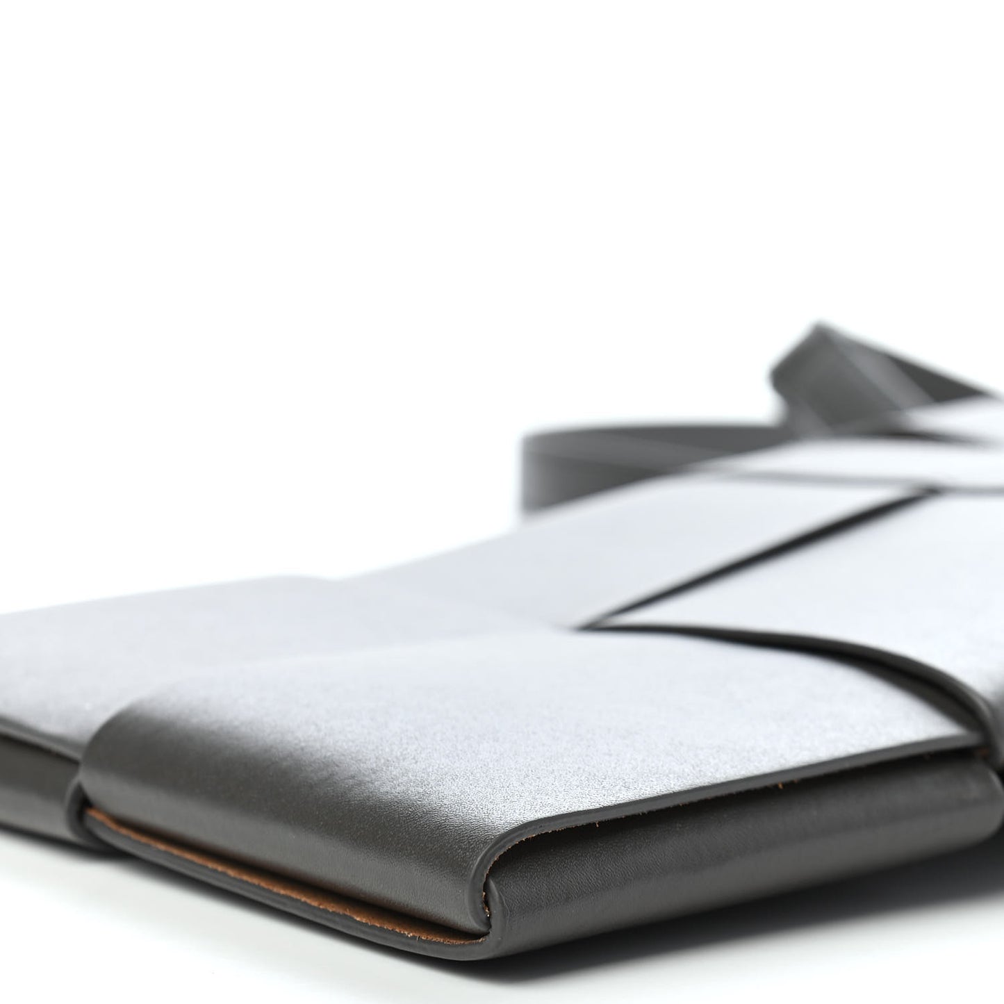 Lambskin Maxi Intrecciato Messenger Dark Grey